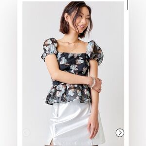 Lilian Puff Sleeve Bow Back Blouse